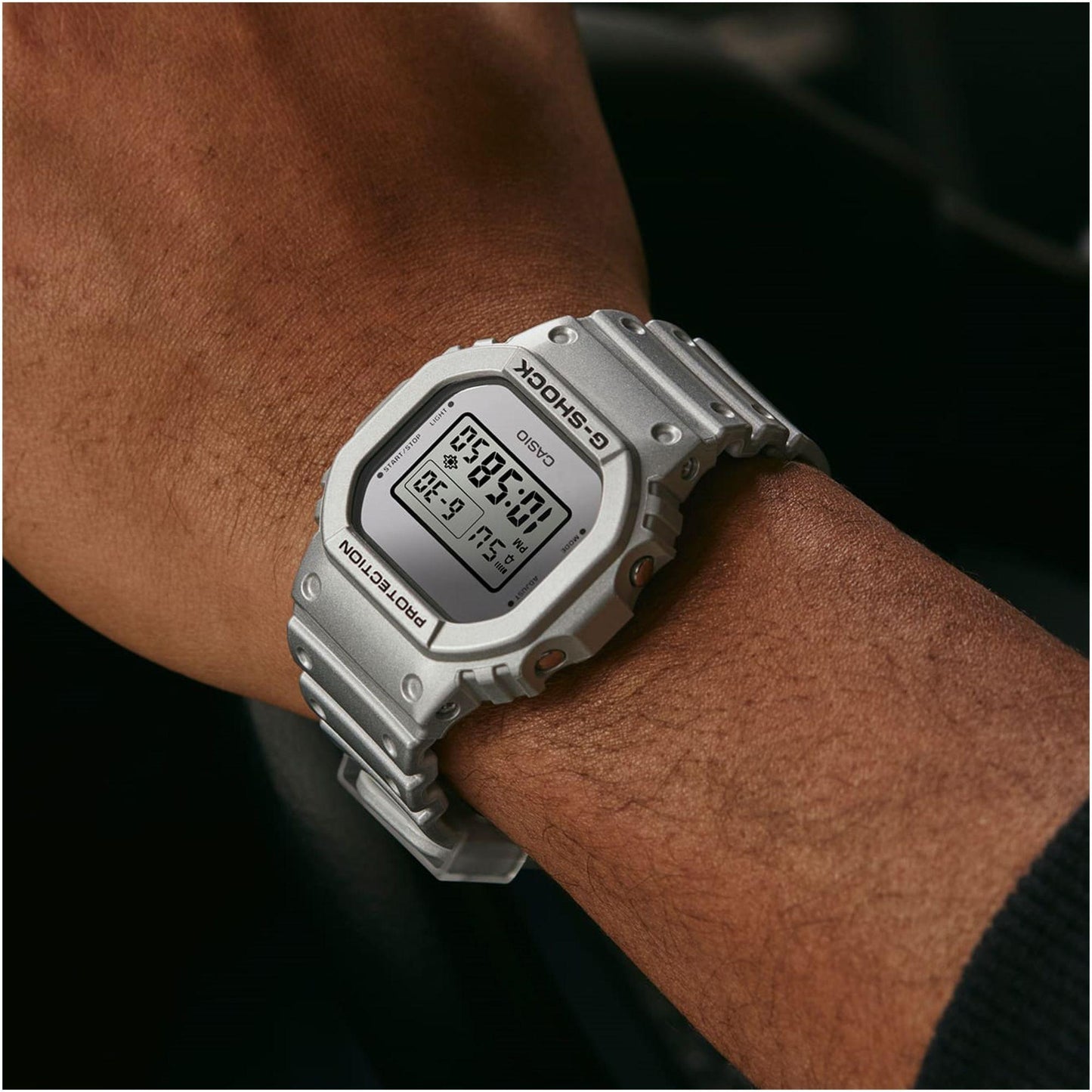 [D] DW-5600FF-8D